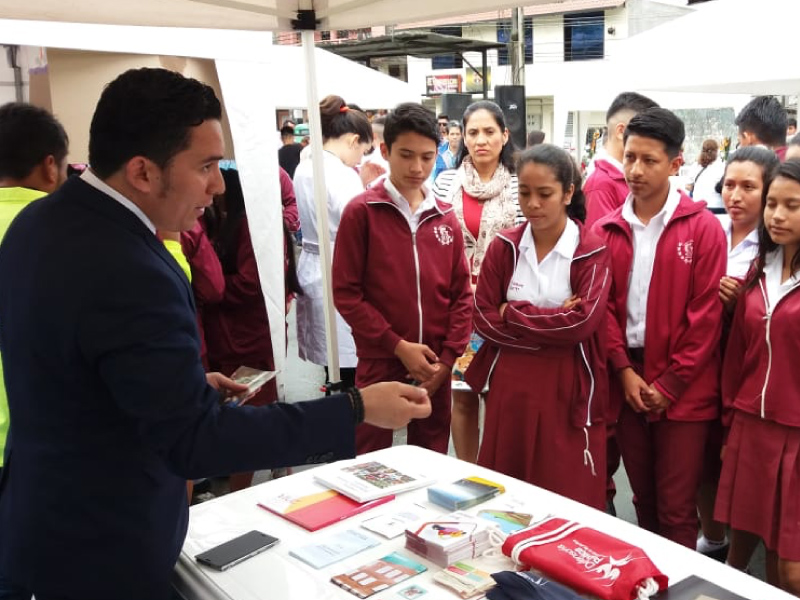 Guayas:  la Defensoría Pública participa en una feria interinstitucional en Bucay