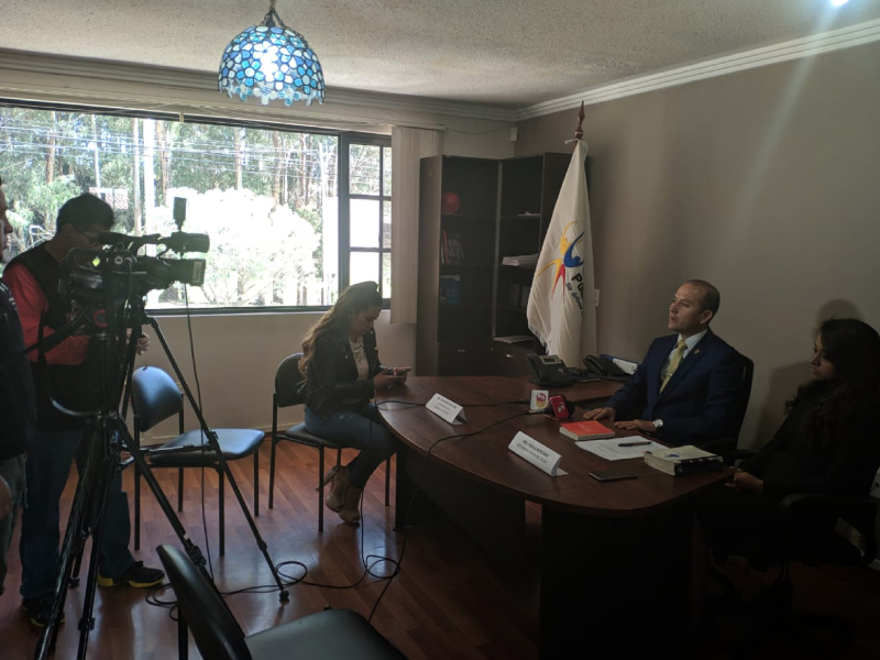 Azuay: rueda de prensa sobre el Caso Turi y difusiones de servicios