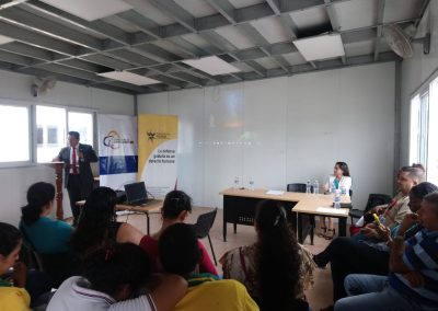 Alumnos dela Unidad Educativa Kasama durante la charla sobre prevención de delitos sexuales
