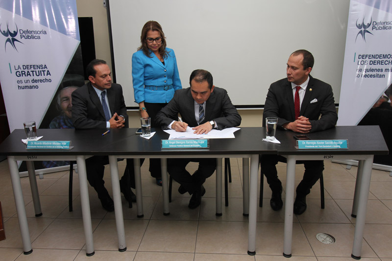 Defensoría Pública y Foro Sociedad y Justicia suscribieron acuerdo de cooperación
