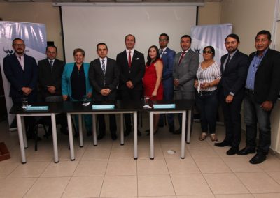 El Defensor Público, Dr. Ángel Torres Machuca; y el Coordinador Nacional de Gestión de la Defensa Pública, Ricardo Morales; junto a los integrantes del Foro Sociedad y Justicia