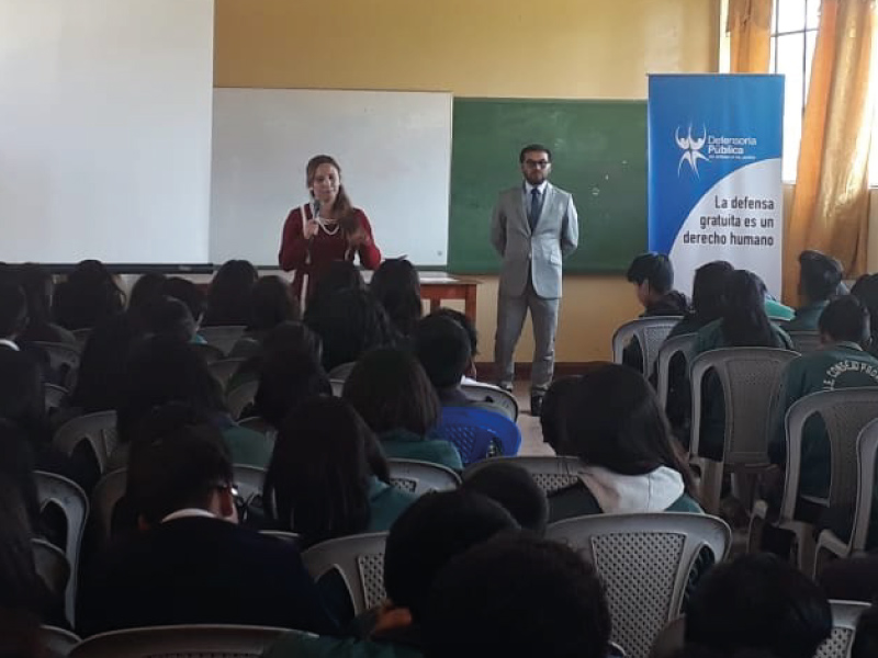 Carchi: concientización a los jóvenes en unidad educativa