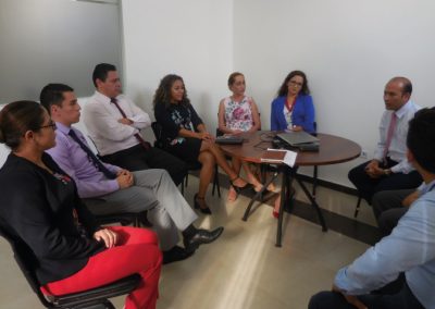 El Defensor Público Regional del Austro, Juan Carlos Solano, se reúne con el personal misional y administrativo de Morona Santiago