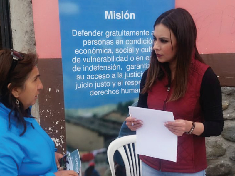 Azuay: defensores recorrieron el mercado de Cuenca