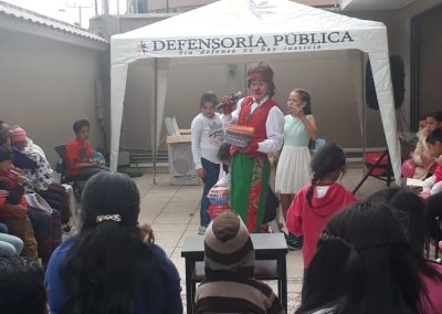 El personal de Azuay organizó donaciones para homenajear a los niños y niñas en esta Navidad