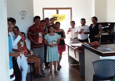 Usuarios de la parroquia Manglaralto, del cantón Santa Elena, reciben información de los servicios que entrega la Defensoría Pública