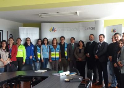 El defensor público provincial, Edison Aldaz y las autoridades locales analizaron el tema de Movilidad Humana
