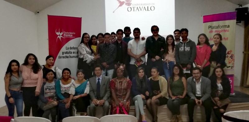 Imbabura: Con un panel de expertos se desarrolló una conferencia por el Día Internacional de la Mujer