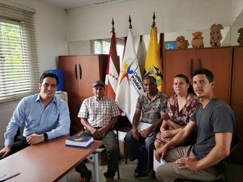 Manabí: Autoridad provincial de la Defensoría Pública informó a representantes de recintos rurales sobre servicios institucionales