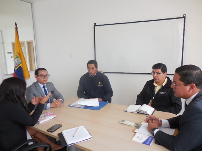 Cotopaxi: La Defensoría Pública y el Registro Civil abordan temas de identificación ciudadana