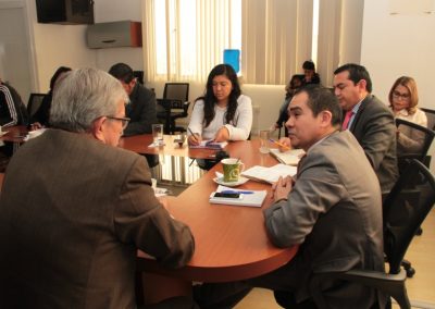 Dr. Angel Torres Defensor Público (e) recibe a representantes de la Asociacion Víctimas del 30S