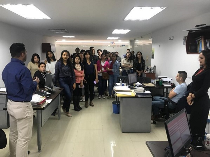 Loja (mayo/2019): Estudiantes de la parroquia Malacatos reciben charla informativa sobre violencia