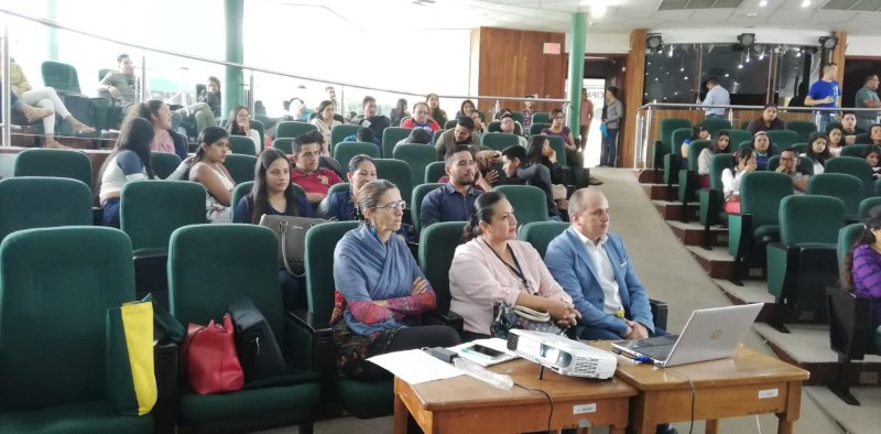 Pastaza: Docentes y estudiantes universitarios de la UEA se capacitaron en “Erradicación de la violencia de Género”
