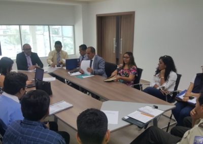 El Defensor Público provincial de Pastaza, Luis Álvarez, en la Mesa de Justicia que abordó el tema de Violencia Contra la Mujer