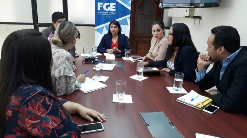 Directivos del Centro de Privación de Libertad de Varones número 1 de Guayaquil, se compromete a brindar seguridad a Defensores Públicos y a Fiscales