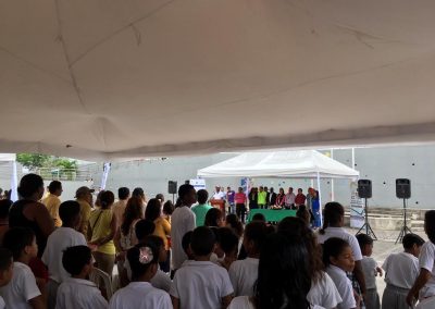 Estudiantes participan en casa abierta sobre violencia intrafamiliar