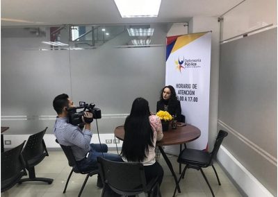 Durante una entrevista televisiva, La Defensora Pública provincial de Loja se refiere al trabajo que realiza la Unida de Víctimas