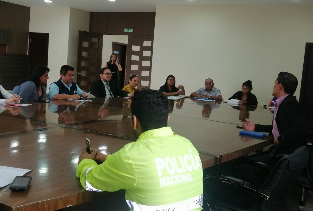 Santa Elena: Mesa de Justicia abordó la situación de niños, niñas y adolescentes en las calles.