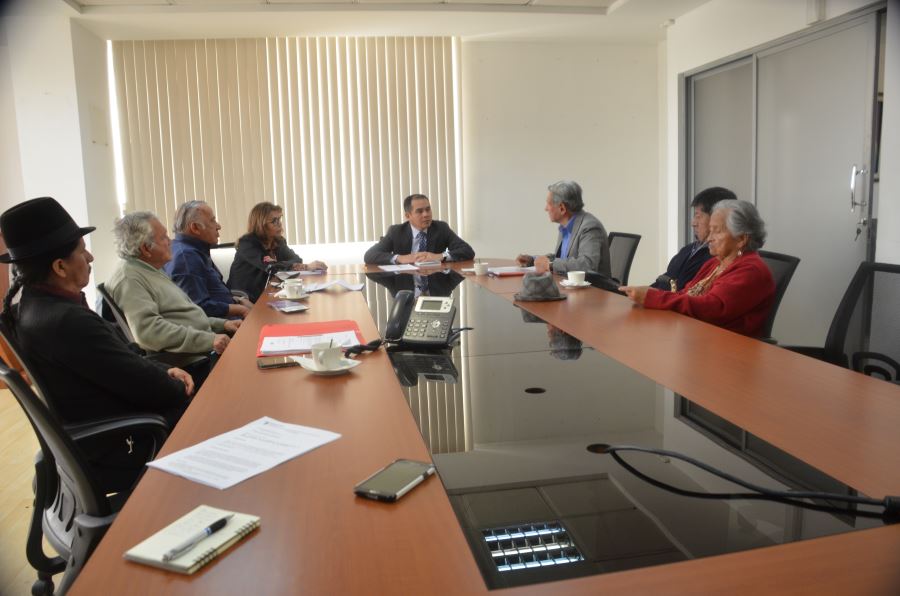 Adultos Mayores reciben respaldo del Defensor Público General encargado para socializar la nueva Ley del Adulto Mayor