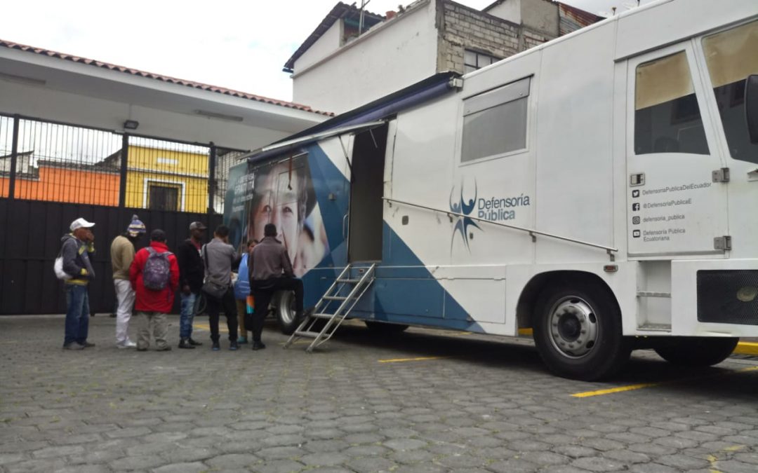 La Defensoría Móvil presta servicios legales en la parroquia de Nayón
