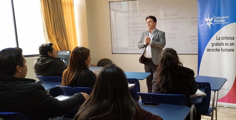 Carchi: Estudiantes de Derecho recibieron charla sobre violencia de género