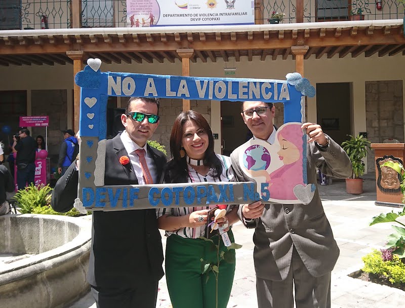 Cotopaxi: Defensoría Pública promueve la no violencia contra la mujer