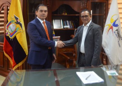 Defensor Público General del Ecuador (e), Dr. Ángel Torres Machuca y el Director General del Instituto de la Defensa Pública Penal de Guatemala, Idonaldo Fuentes