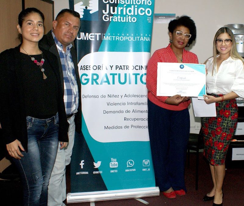 Guayas: Consultorio Jurídico Gratuito de la Universidad Metropolitana recibe certificado de renovación
