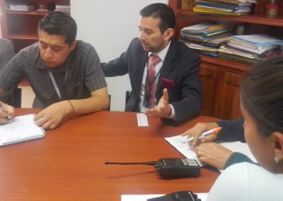 Defensor público provincial de Cotopaxi en reunión con funcionarios del CRS Regional Sierra Centro Norte