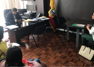 Defensora pública de Cotopaxi, Mélida Caiza, coordina con delegado de Cancillería ecuatoriana para brindar protección internacional a adolescente en condición de vulnerabilidad