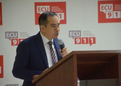 El Defensor Público General, Ángel Torres Machuca, durante el momento cívico del Servicio Integrado de Seguridad ECU 911