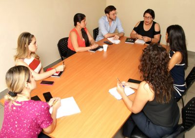 La Defensoría Pública del Guayas durante la reunión con representantes de ACNUR