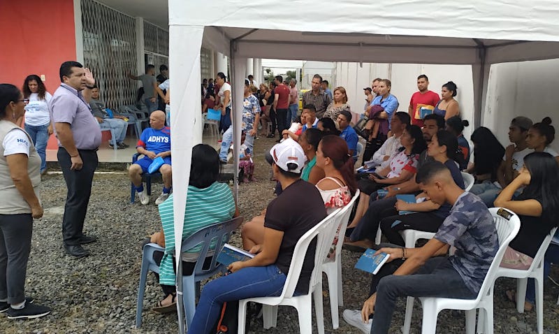 Orellana: Migrantes recibieron charla sobre Movilidad Humana