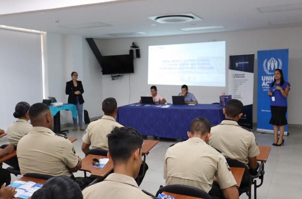 MÁS DE 400 NUEVOS POLICÍAS RECIBEN CAPACITACIÓN DE LA DEFENSORÍA PÚBLICA, EN MOVILIDAD HUMANA