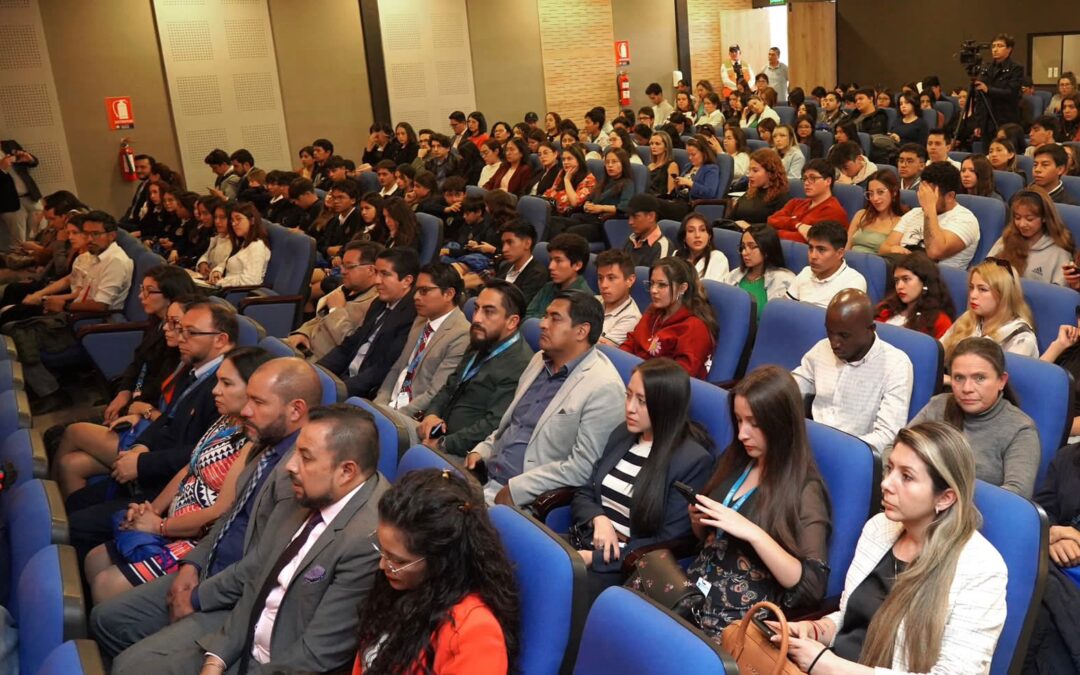 JÓVENES PARTICIPARON EN CONVERSATORIO SOBRE VIOLENCIA CONTRA LAS MUJERES