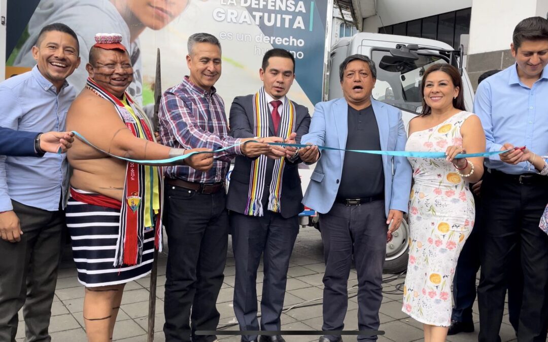 DEFENSORÍA PÚBLICA INICIÓ RECORRIDO DE LA RUTA DE LOS DERECHOS EN EL CANTÓN SANTO DOMINGO